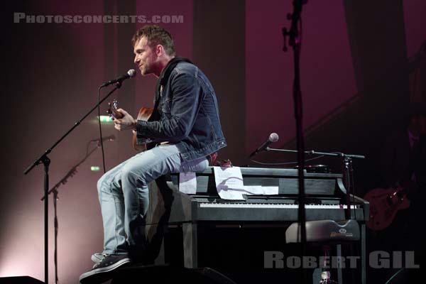DAMON ALBARN - 2014-07-09 - PARIS - Salle Pleyel - Damon Albarn
